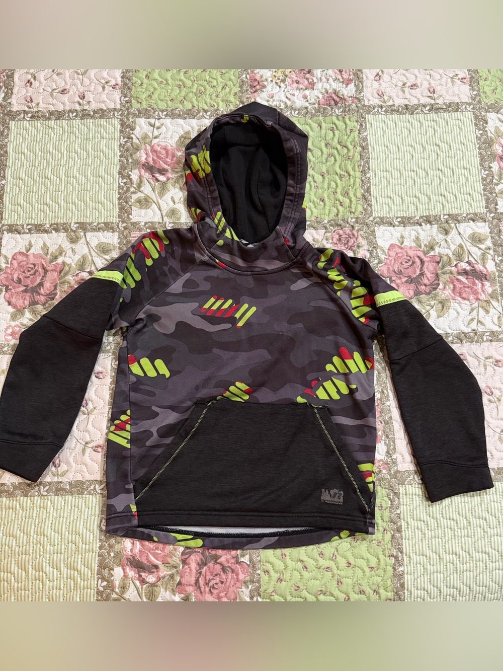 Russell Athletic Kids Camo Hoodie in Black, Gray & Neon Green